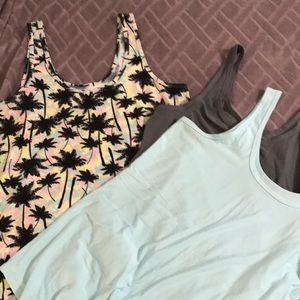 🌞 Summer Sale (1 group) 3 stretch Tank tops by No Boundaries